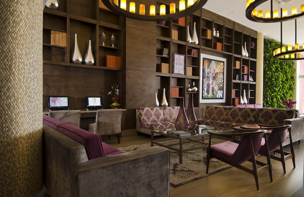 Hotel Stadium León Dış mekan fotoğraf The Library