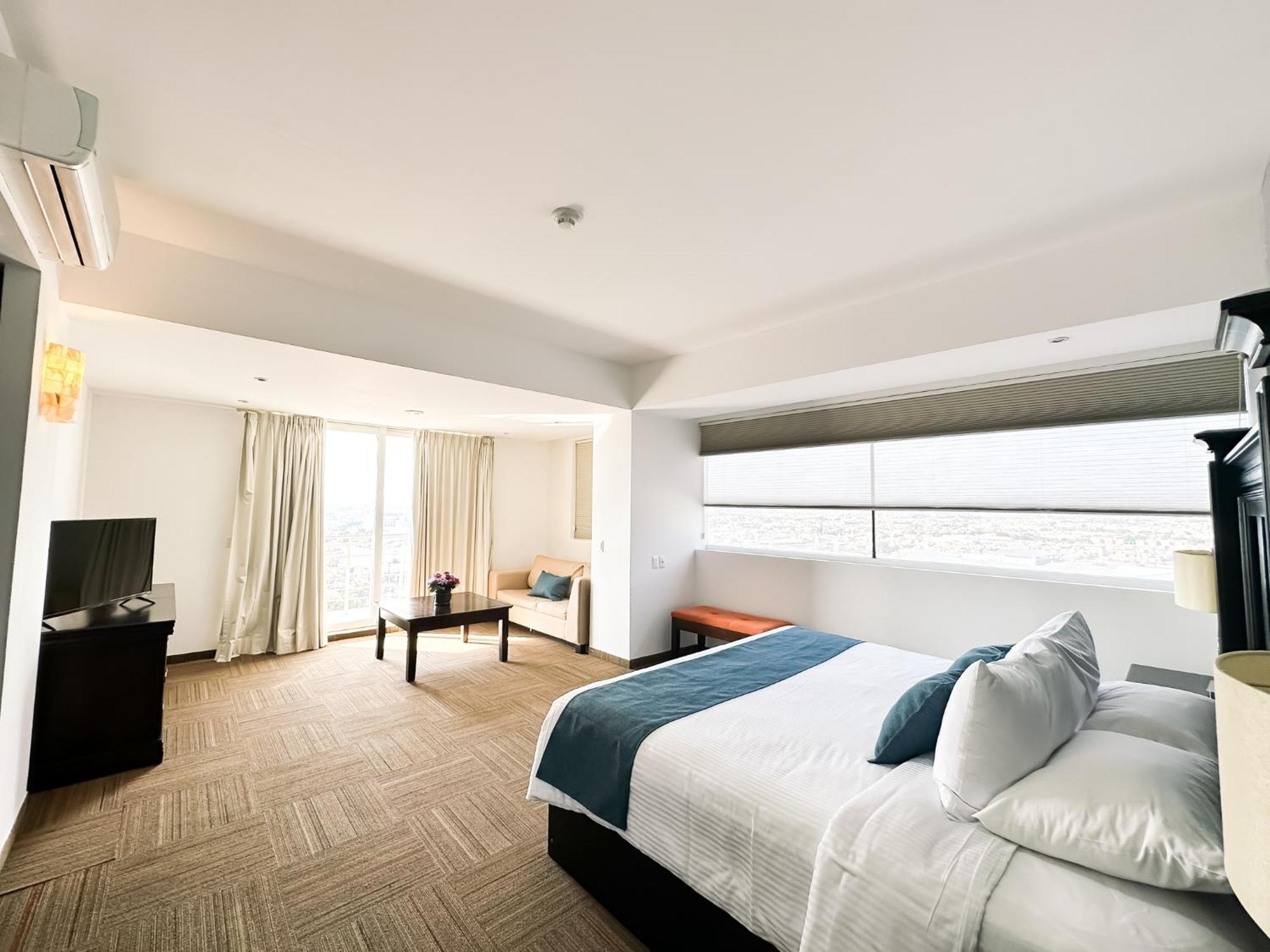 Hotel Stadium León Dış mekan fotoğraf A room at the hotel